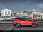 Volvo XC40 D4 R-Design 2017 года (UK)